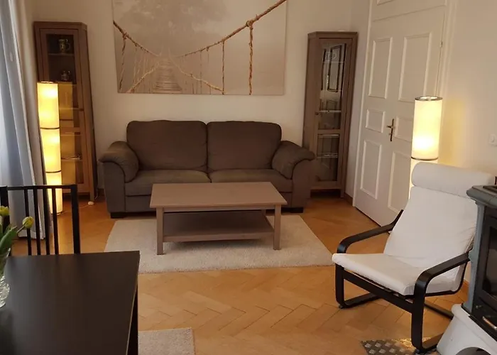 Koenigliche Villa Appartement Mit Balkon
