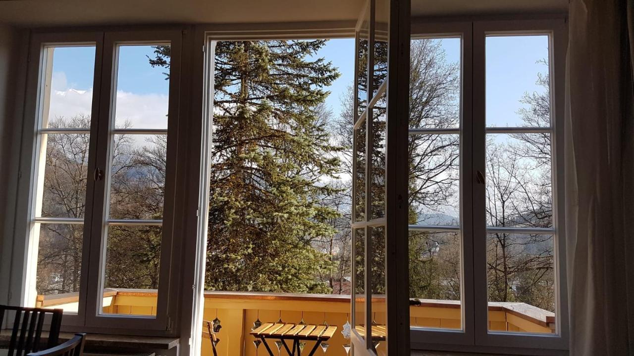 Apartment Koenigliche Mit Balkon